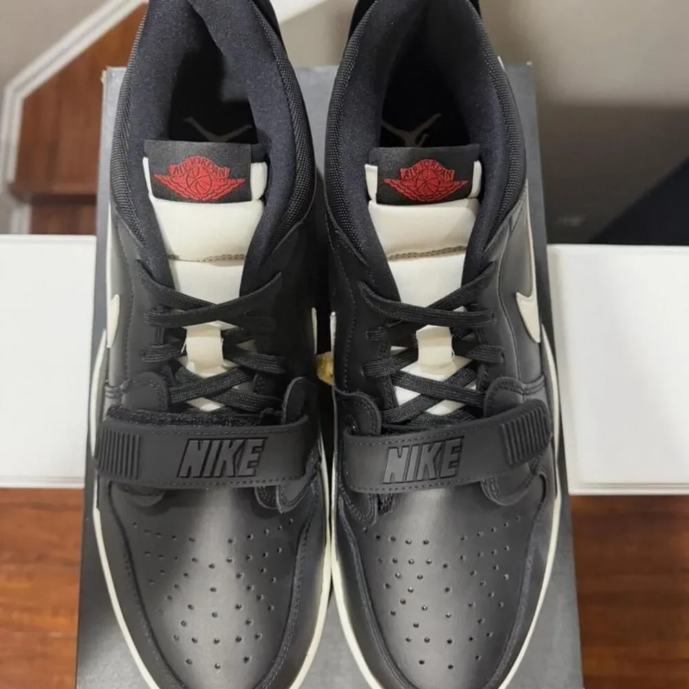 Jordan Men's Black Trainers